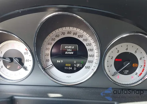 2014 Mercedes-Benz Glk 350 4Matic z USA, uszkodzony, nr VIN WDCGG8JB3EG320169